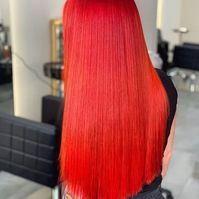 Ярко красные волосы - 72 photo
