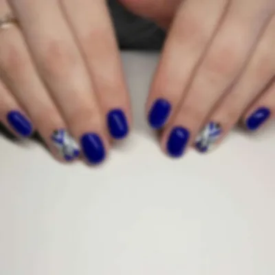 Ярко синий гель лак на ногтях (71 фото) - картинки modnica.club