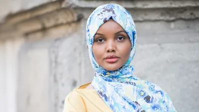 Стыдные вопросы про хиджаб и паранджу Зачем женщины носят мусульманскую  одежду? Подавляет ли она их волю? — Meduza