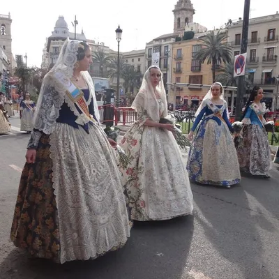 8 марта в Испании прошли марши феминисток