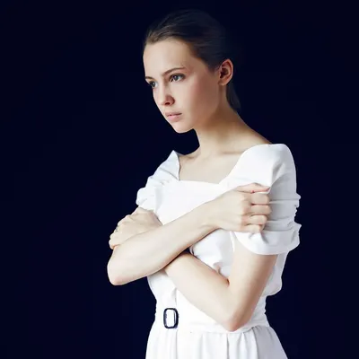 Минутка красоты: самые стильные фотки Юлии Хлыниной