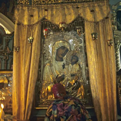 Иверская икона Божьей матери: фото, описание, молитвы и акафист