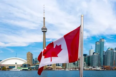 Названы самые переоцененные города Канады по мнению туристов