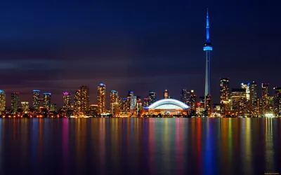 Солнечная панорама летнего дня центра города Торонто. Торонто, Онтарио,  Канада Стоковое Фото - изображение насчитывающей на,  достопримечательностью: 185489828