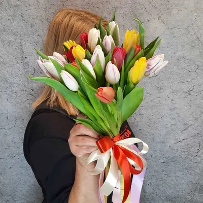 Букет тюльпанов \"Весеннее настроение\" – купить недорого с доставкой по  Москве