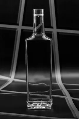 Водочные бутылки из стекла, купить в Москве оптом у производителя, цены и  каталог