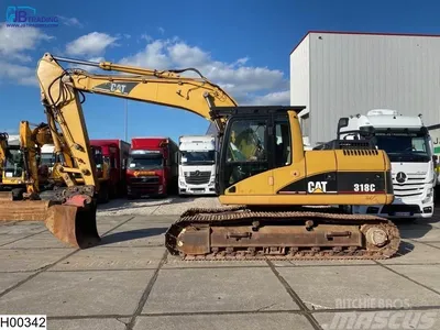 Гусеничный экскаватор CAT 318 C 94 KW, Airco, Crawler excavator, год 2004 -  3B31F01D в Беларуси в продаже на Mascus