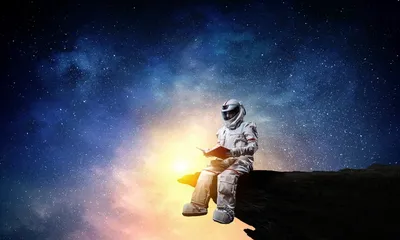 Космонавт космосе» — создано в Шедевруме