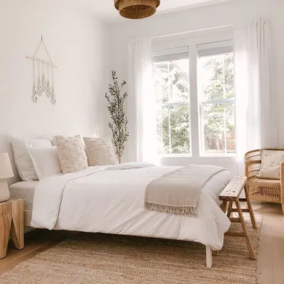 Красивые спальни - 150 фото лучших идей по созданию красивого дизайна в  спальне