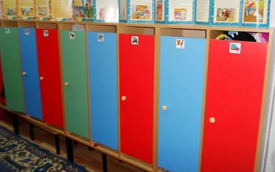 Шкафчик для детского сада из ЛДСП двухъярусный, цена в Чебоксарах от  компании ДиАлСтрой - Чебоксары