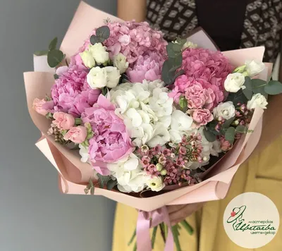 Пион-букет: нежный букет цветов за 23990 по цене 23990 ₽ - купить в  RoseMarkt с доставкой по Санкт-Петербургу