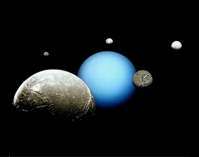 Планета Уран на белом фоне, …» — создано в Шедевруме