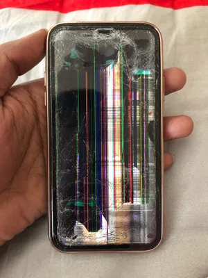 Замена разбитого экрана телефона