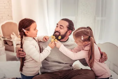 Родители не должны быть «подмастерьями» учителя. Как стать союзниками на  стороне ребенка | Правмир