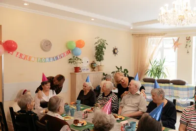 Поздравляем с днем рождения Сидельникову Галина Фёдоровна с 80 лет