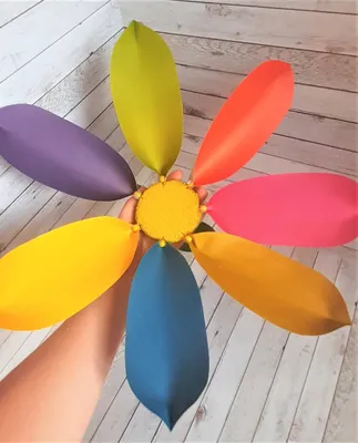 Цветик-семицветик из гофрированной бумаги. 🌈 DIY - YouTube