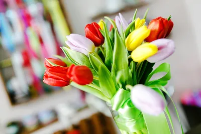 Тюльпанов не жду: как бывшие тюменки отмечают 8 Марта за рубежом