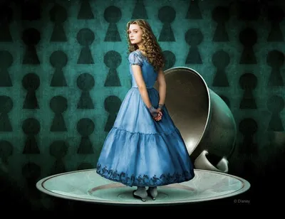 Алиса в стране чудес / Alice in Wonderland (2010, фильм) - «Смотрю не в  первый раз и восхищаюсь образами героев! Самый невероятный шляпник! Даже  5-летний ребенок смотрел с восторгом от начала и