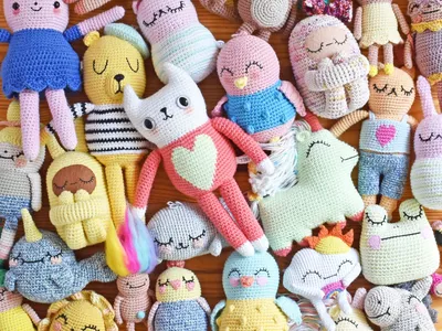 What is Amigurumi? Answering Beginner Questions - Tiny Curl Crochet
