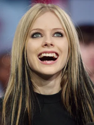 Купить постер (плакат) Avril Lavigne для интерьера (артикул 123128)
