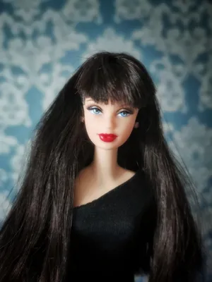 Кукла Барби-модница с длинными темными волосами в платье с принтом мыши  (ID#1312976333), цена: 450 ₴, купить на Prom.ua
