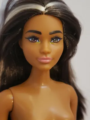 Кукла Барби коллекционная Праздничная с рыжими волосами Barbie Signature  2022 Holiday Collectible Red Hair в Украине. Интернет-магазин Toys-mag.