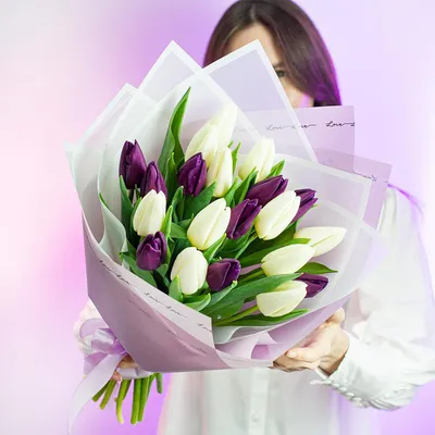 Букет из белых тюльпанов с лавандой, артикул: 333075180, с доставкой в  город Москва (внутри МКАД)