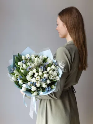 Букет 25 белых тюльпанов заказать с доставкой в Челябинске - салон «Дари  Цветы»