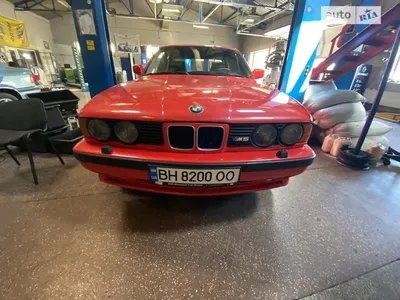 BMW M5 E34. Новые амортизаторы и кое-что ещё - Наследие