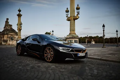 BMW i8 Roadster Review: The Practical Plug-In Hybrid Convertible - Bloomberg