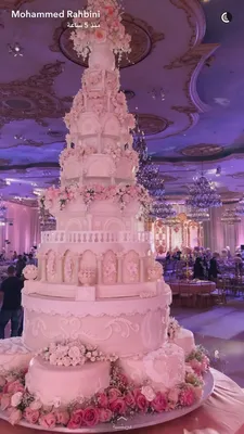 Самые красивые свадебные торты 2018 фото идеи | Moydoms.ru | Huge wedding  cakes, Royal wedding cake, Big wedding cakes