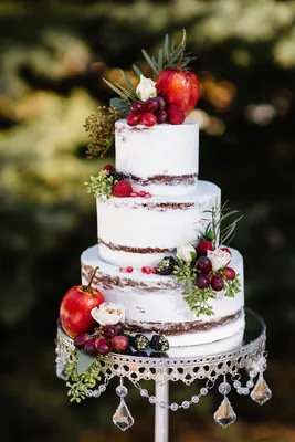 Свадебные торты 2021: идеи декора тортов на свадьбу, фото
