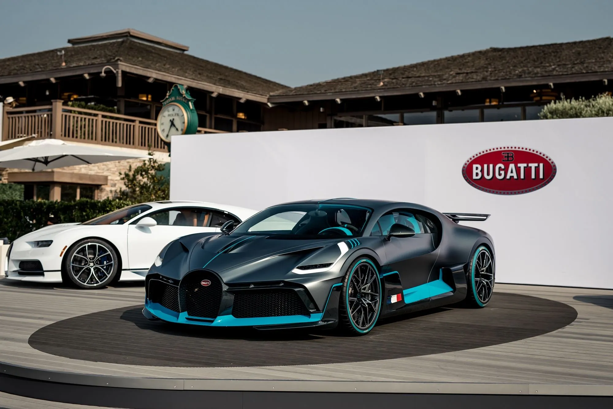 Bugatti divo 8.0. Бугатти диво. Бугатти дива 2021. Бугатти Нива. Диво Bugatti Diva.