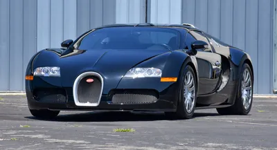 Carbon-Clad Bugatti Veyron Grand Sport Vitesse Is A Hyper-Rare Hypercar |  CarBuzz