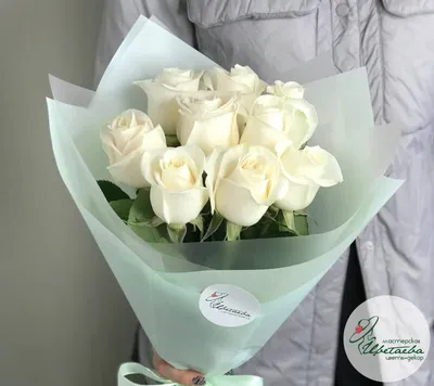 Букет из 29 белых роз (50см) – купить в Владивостоке с доставкой по низкой  цене в цветочном салоне