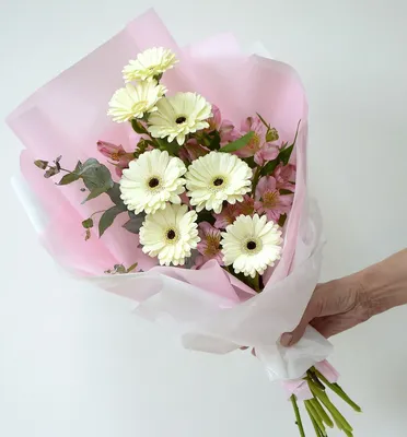 Купить Букет цветов \"С 8 Марта\" в Москве недорого с доставкой