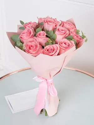 Almaflowers.kz | Букет из 25 красных роз сорта «Freedom» (80 см) - купить в  Алматы по лучшей цене с доставкой