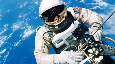 Первый человек в космосе» — создано в Шедевруме