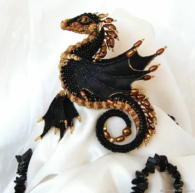 Черный дракон стоковое изображение. изображение насчитывающей изолят -  23278511