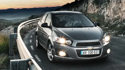 2011 Chevrolet Aveo LS 4dr Sedan - Research - GrooveCar