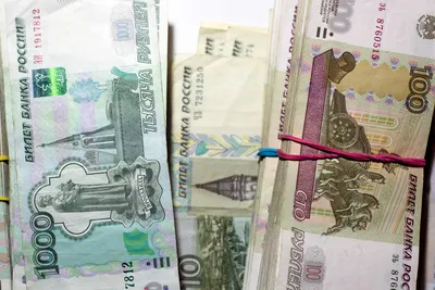 Русские бумажные деньги стоковое фото ©BurAndrew 90132672