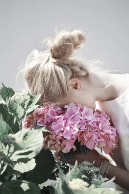 Скачать обои цветы, janis balcuns, девушка, блондинка, розы разрешение  1280x960 #190338