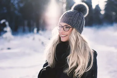 Девушка зима стройная блондинка с …» — создано в Шедевруме