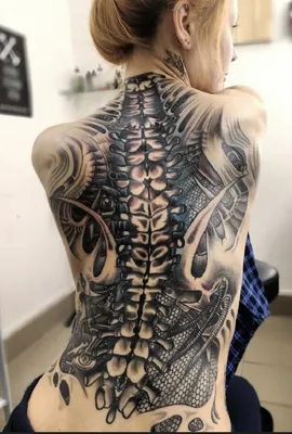 Тату на спине: для женшин и мужчин - сделать татуировку в Москве