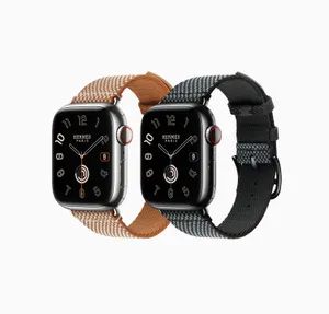 Apple Watch SE - Apple