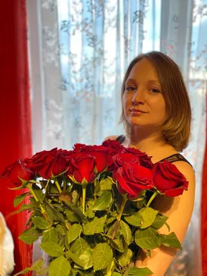 Подари цветы любимой женщине... (Юлия Сколова 2) / Стихи.ру
