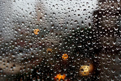 Прекрасный дождливый день капли дождя на стекле дождливый день Фон И  картинка для бесплатной загрузки - Pngtree