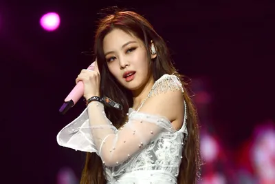What Happened To Jennie From BLACKPINK? Illness, Melbourne Concert –  StyleCaster
