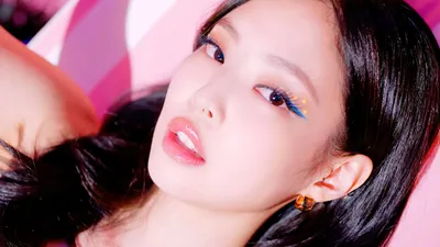 Jennie of Blackpink Reveals New Blonde Hair in \"Kill This Love” Promo |  Allure