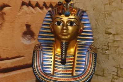 Скульптура фараона на музее египетских древностей Редакционное Стоковое  Изображение - изображение насчитывающей антиквариаты, зодчества: 150350679
